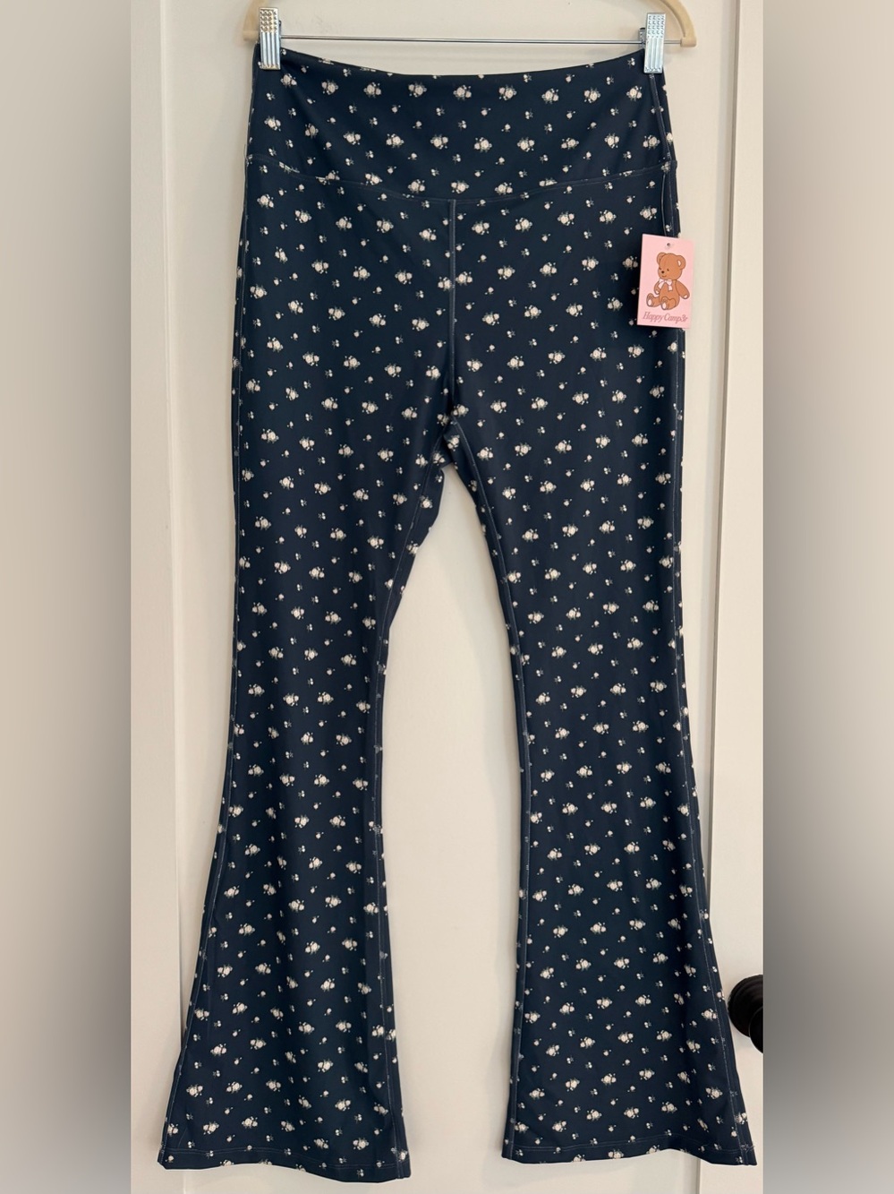 NWT Happy Camp3r Navy Floral Flare Leggings | Size Large